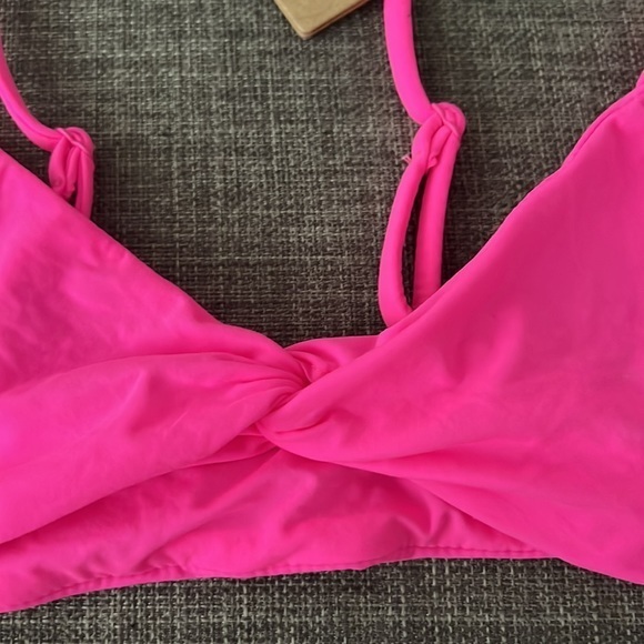 Skims Skimpy Scoop Bralette - Picture 2 of 5